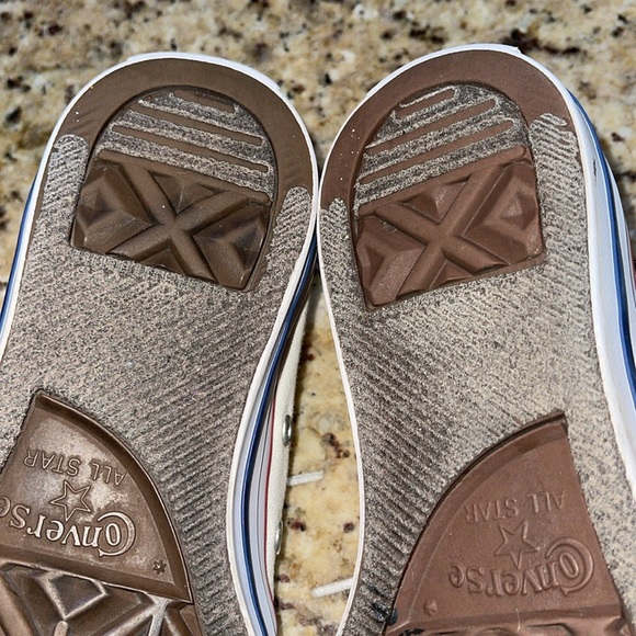 White Converse - Picture 6 of 8